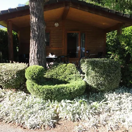 Camping La Cascade *