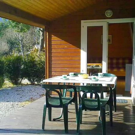 木屋 Camping La Cascade Le Bourg-dʼOisans