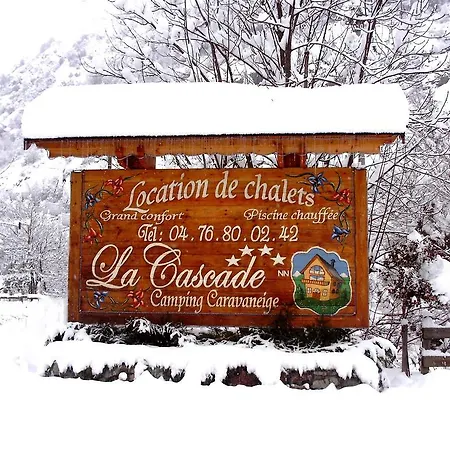 木屋 Camping La Cascade Le Bourg-dʼOisans