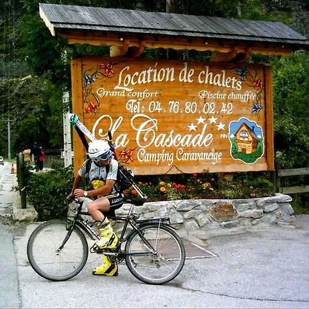 Camping La Cascade Le Bourg-dʼOisans