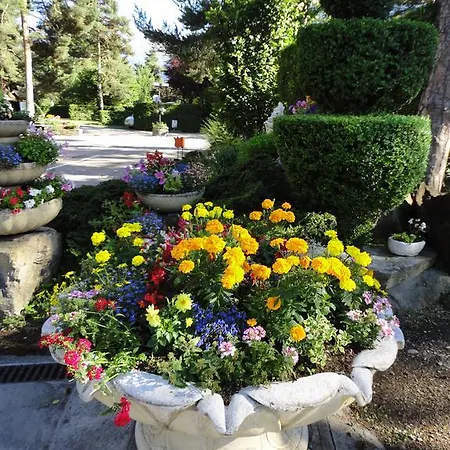 Camping La Cascade Le Bourg-dʼOisans